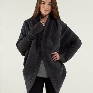 Lululemon It Makes Two Wrap